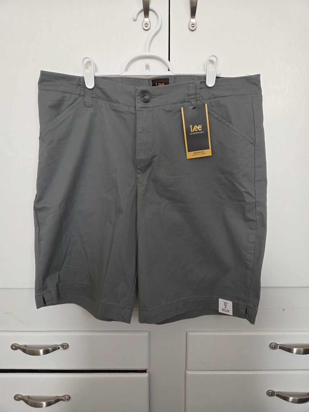 Lee Women’s Gray Casual Bermuda Shorts Size 14M